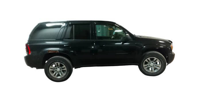 Used 2008 Chevrolet TrailBlazer LT w/ Sun And Sound Package AWD/4WD image 7