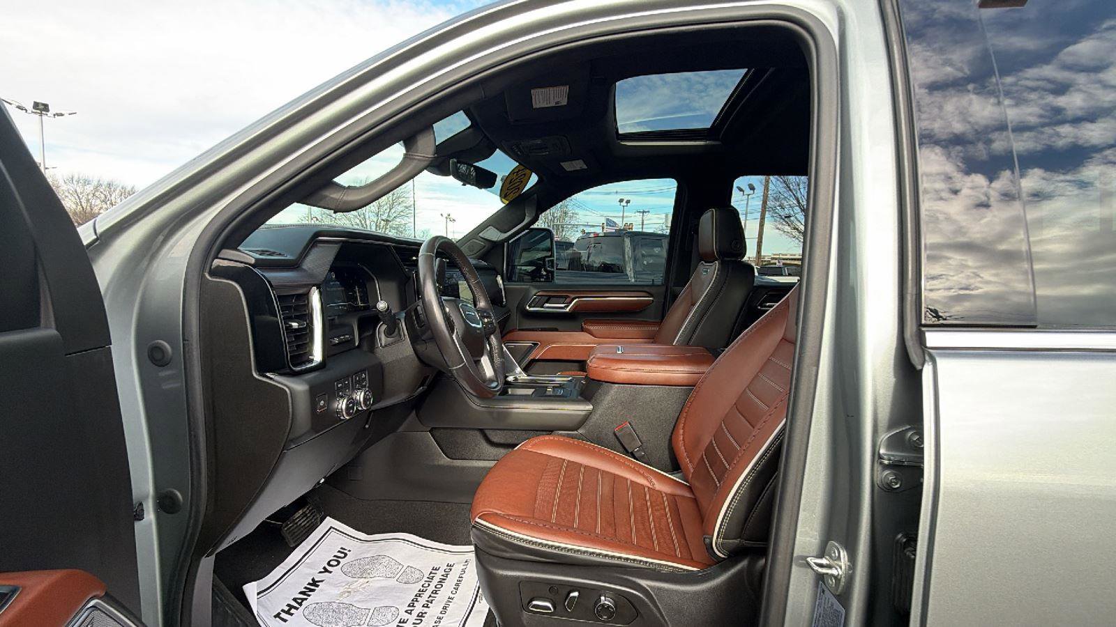 Used 2024 GMC Sierra 2500 Denali Ultimate w/ Snow Plow Prep/Camper Package image 20