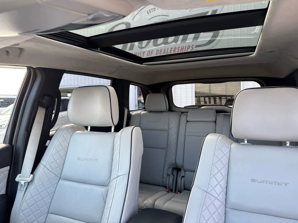 Used 2019 Jeep Grand Cherokee Summit AWD/4WD image 25