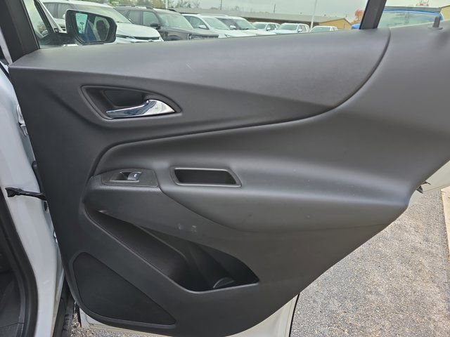 Used 2024 Chevrolet Equinox LT image 16
