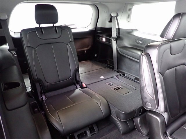 Used 2023 Jeep Grand Cherokee L Limited image 35