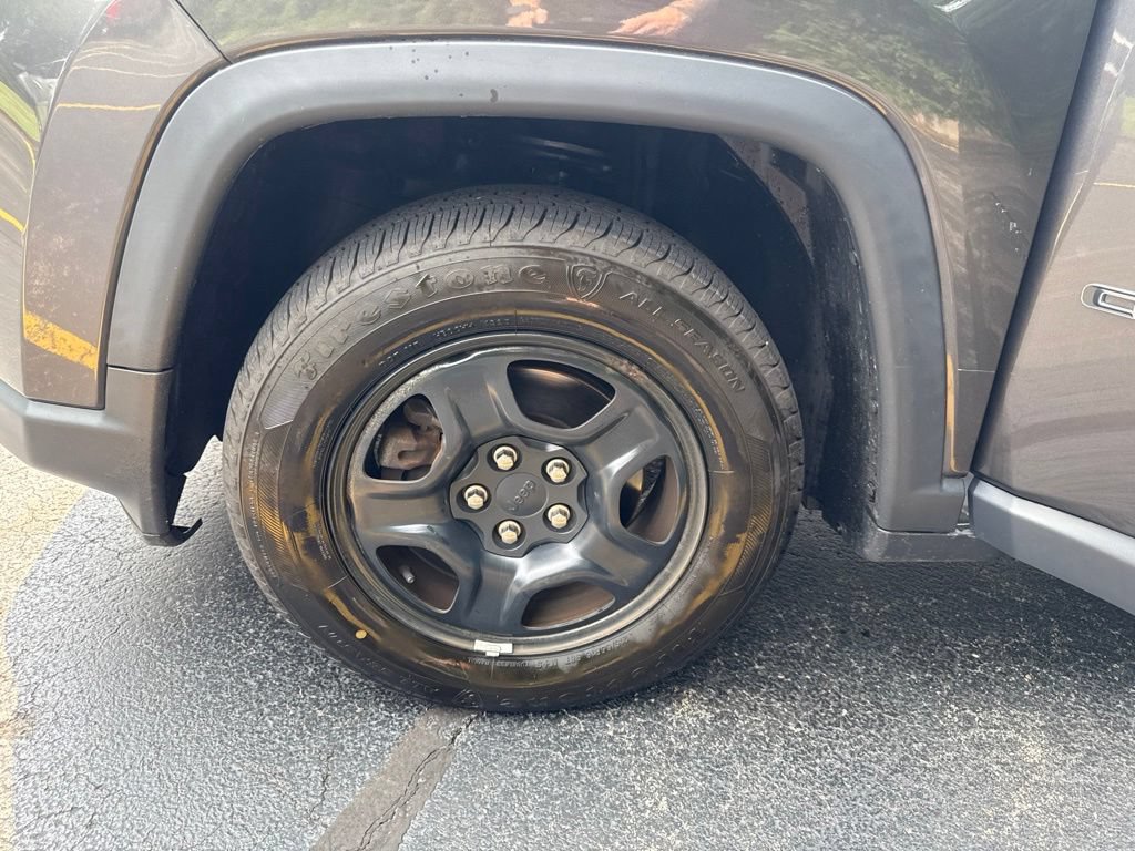 Used 2019 Jeep Compass Sport FWD image 11