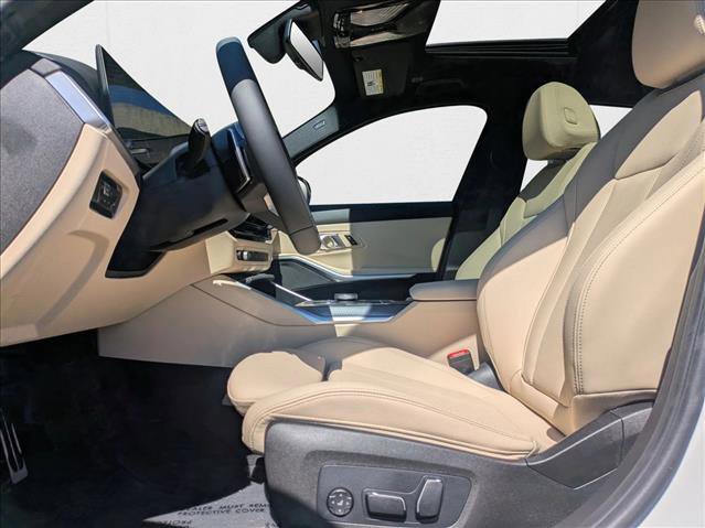 Used 2025 BMW 330i xDrive Sedan w/ M Sport Package image 4