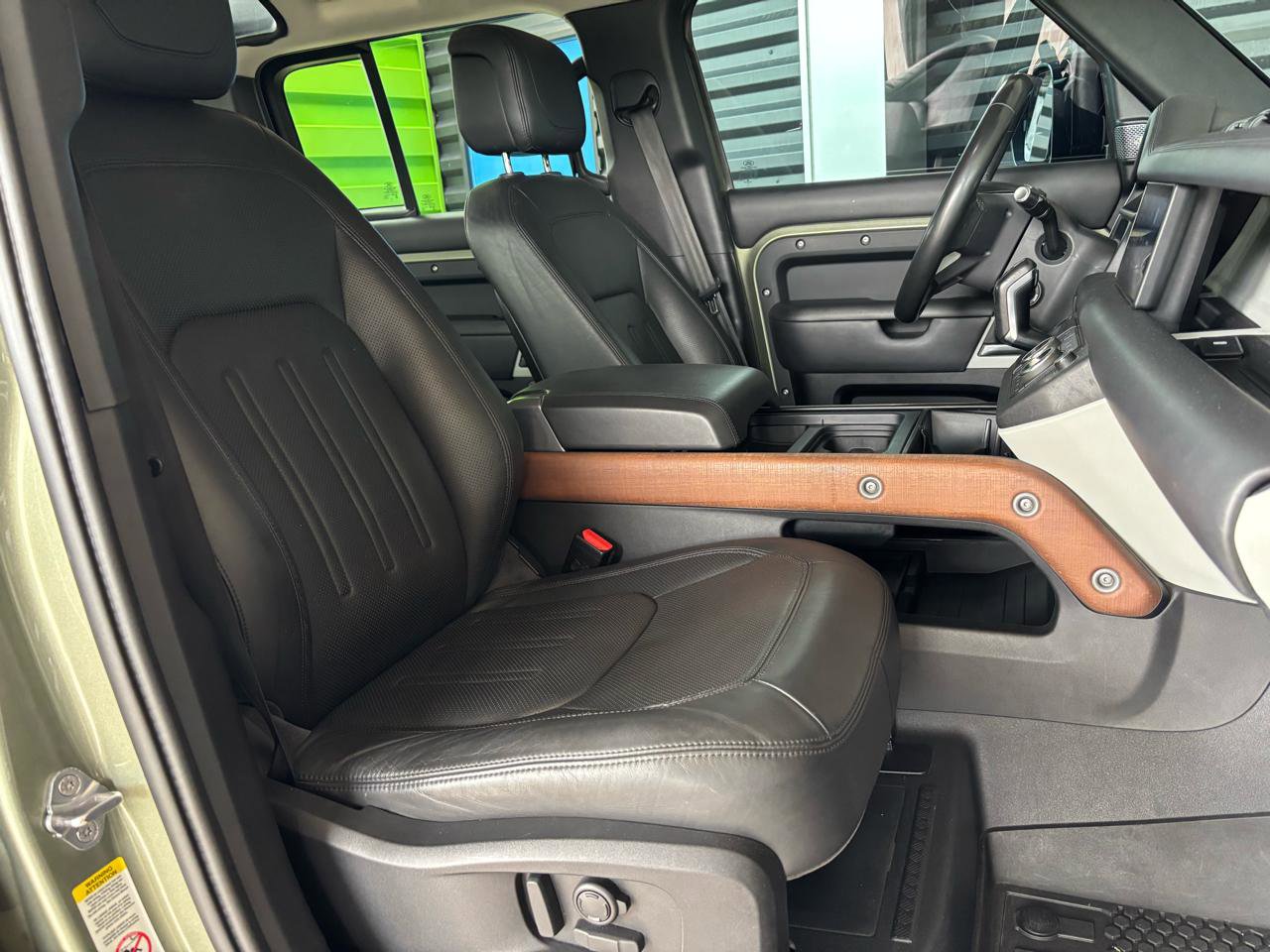 Used 2020 Land Rover Defender 110 SE AWD/4WD image 20