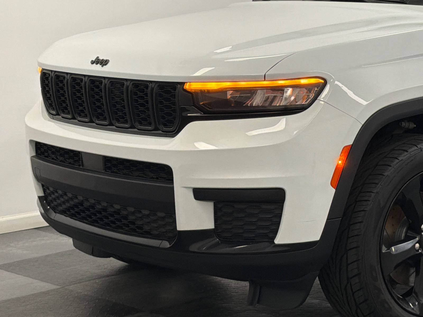 Used 2021 Jeep Grand Cherokee L Laredo AWD/4WD video 2