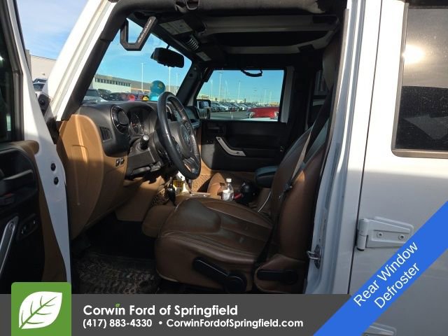 Used 2017 Jeep Wrangler Unlimited Sahara w/ Connectivity Group image 7