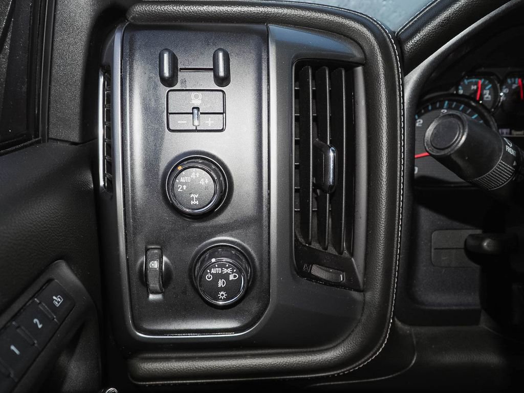 Used 2015 Chevrolet Silverado 1500 LTZ Z71 image 10