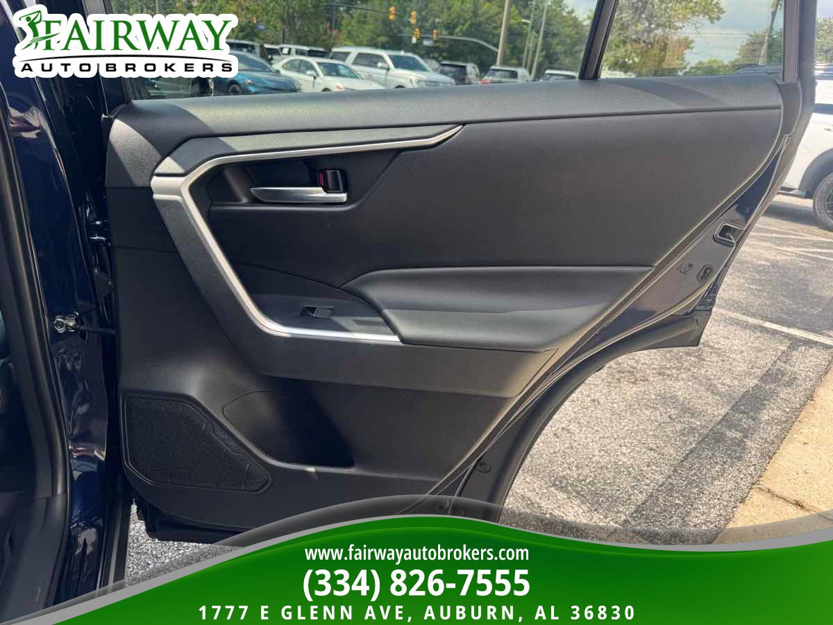 Used 2023 Toyota RAV4 XLE w/ Convenience Package FWD image 31