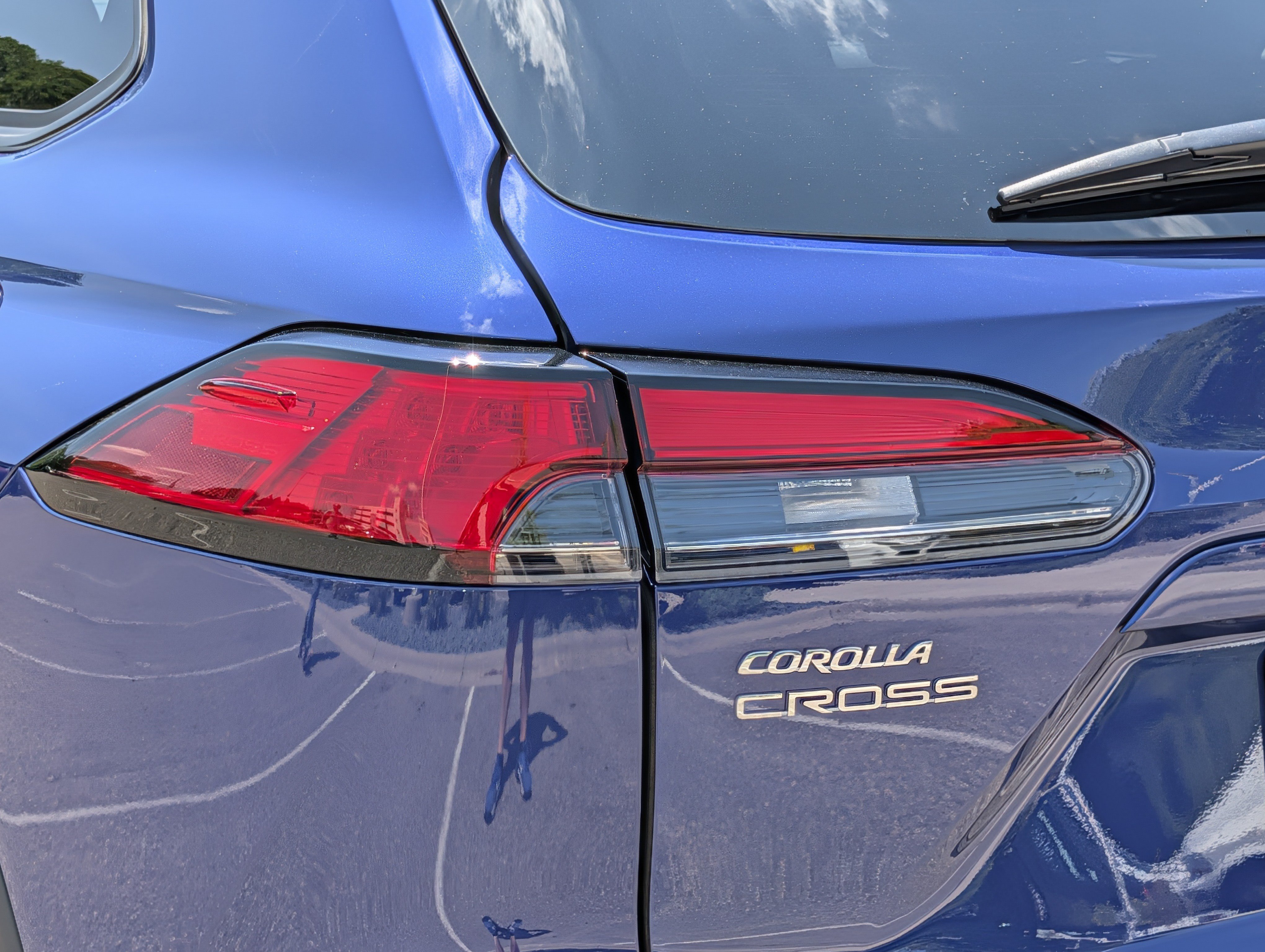 Certified 2025 Toyota Corolla Cross XLE w/ Convenience Package AWD/4WD image 17