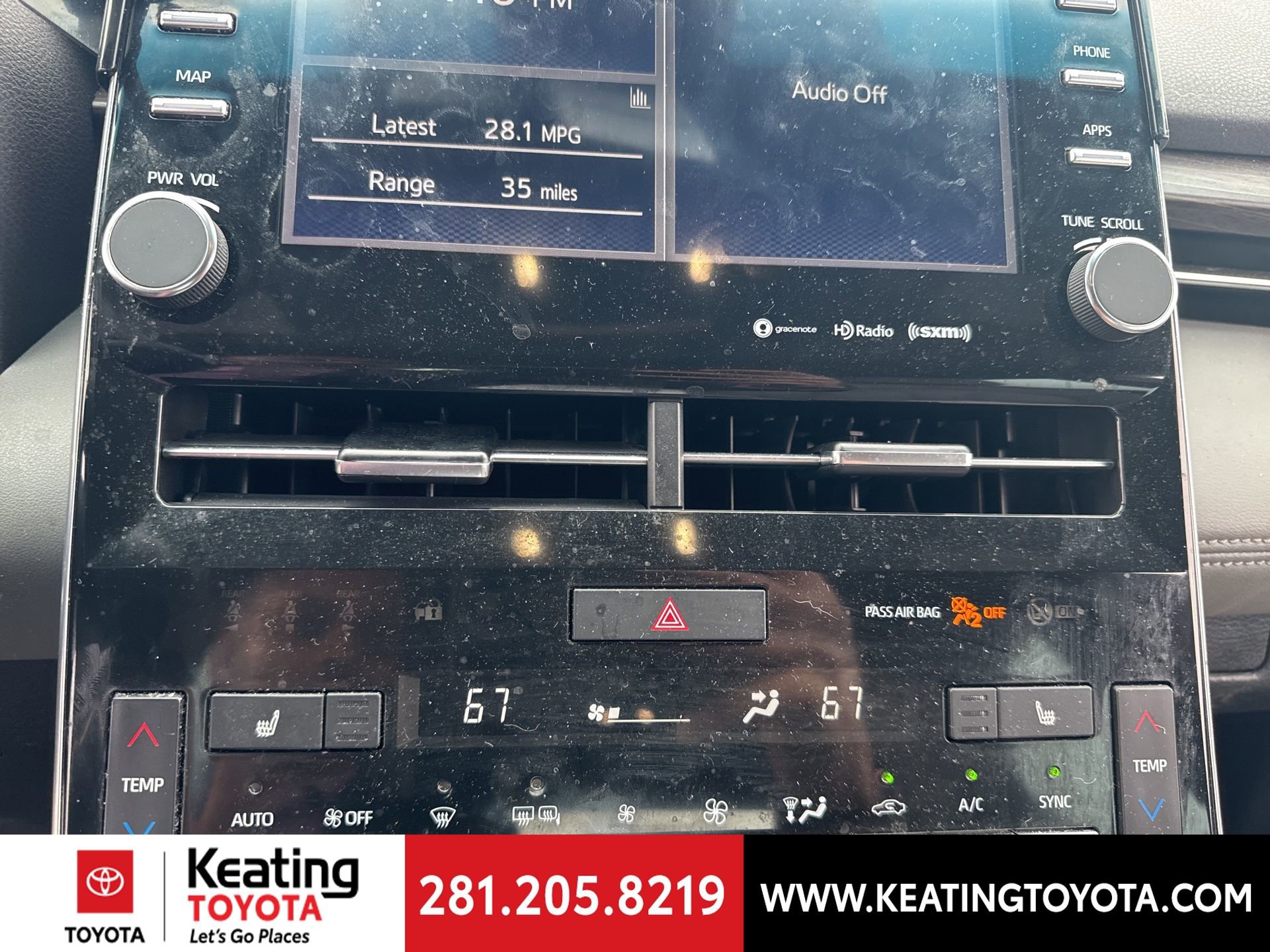 Used 2022 Toyota Avalon XLE image 25