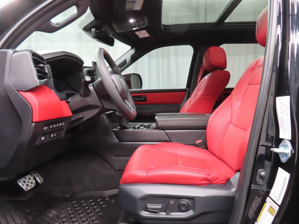 Used 2025 Toyota Tundra Limited AWD/4WD image 12