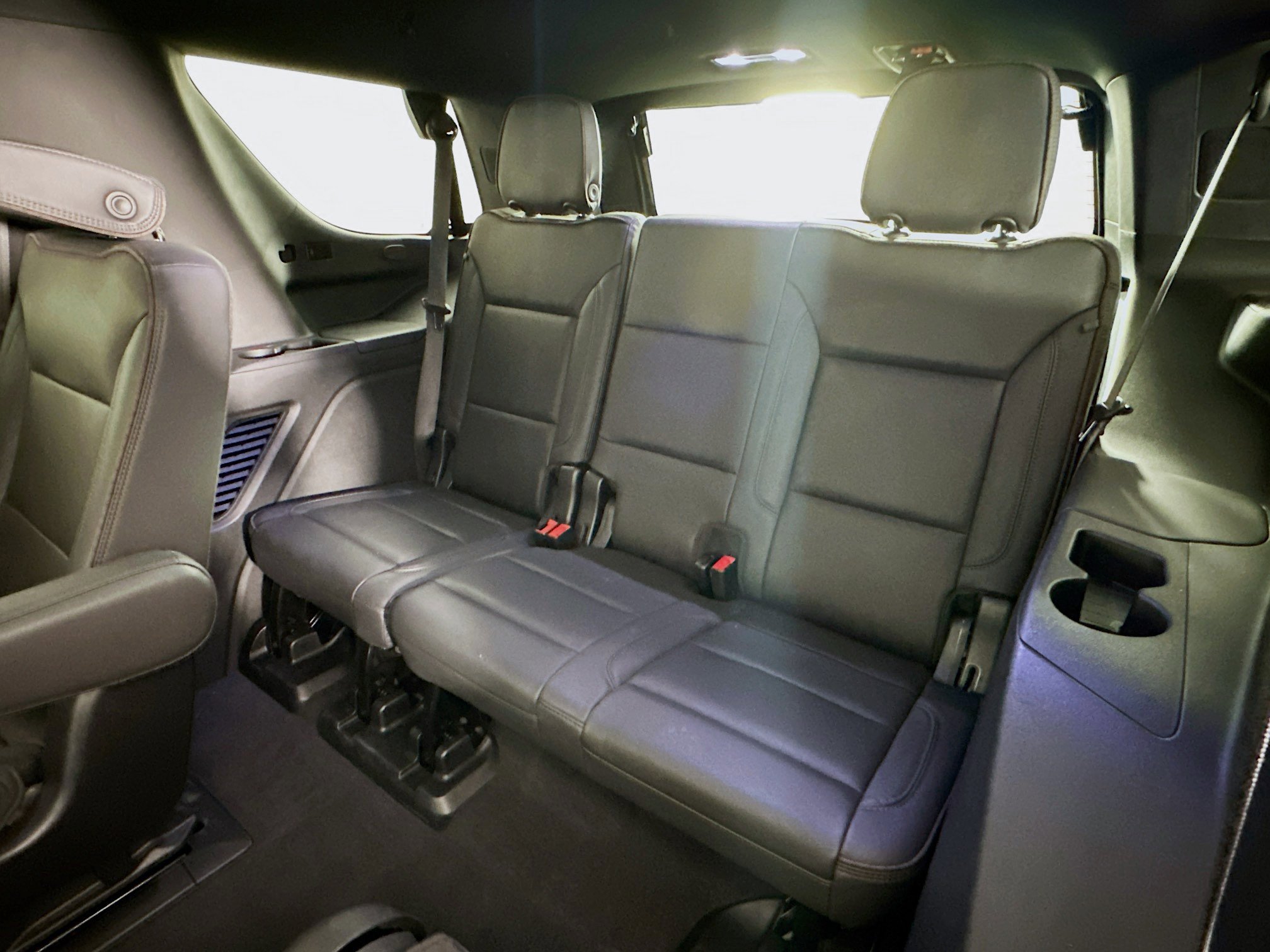 Used 2022 Chevrolet Tahoe High Country AWD/4WD image 29