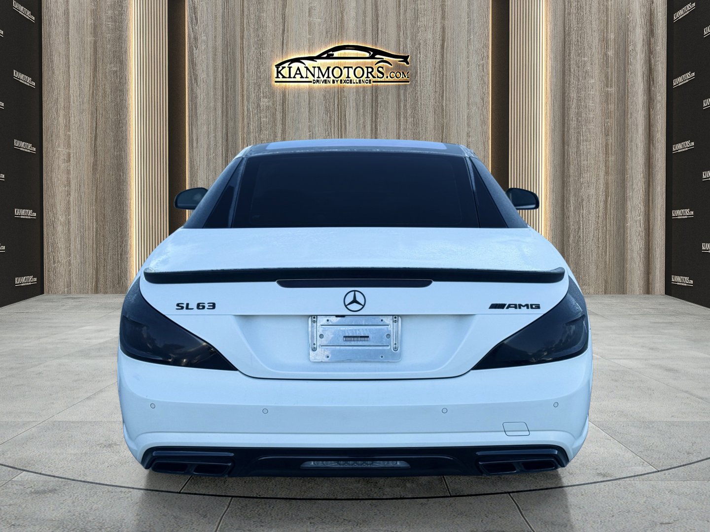 Used 2015 Mercedes-Benz SL 63 AMG image 5