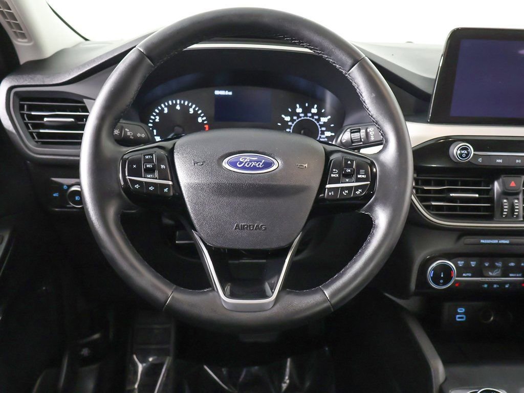 Used 2022 Ford Escape SEL image 36