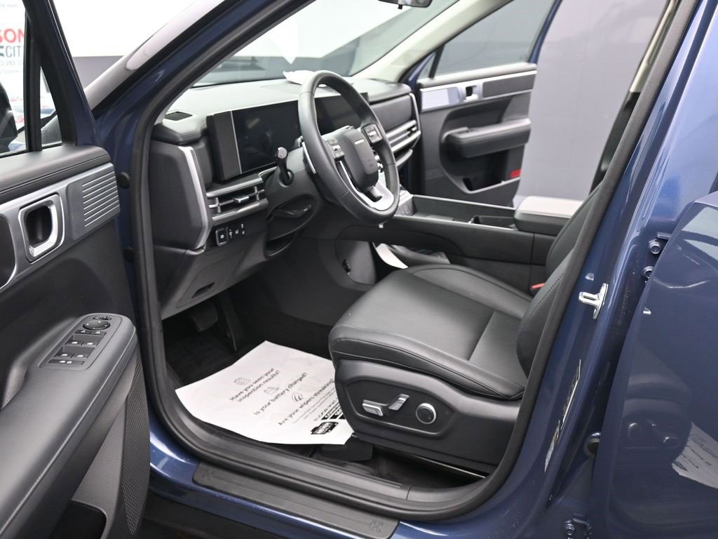 Used 2025 Hyundai Santa Fe XRT image 19