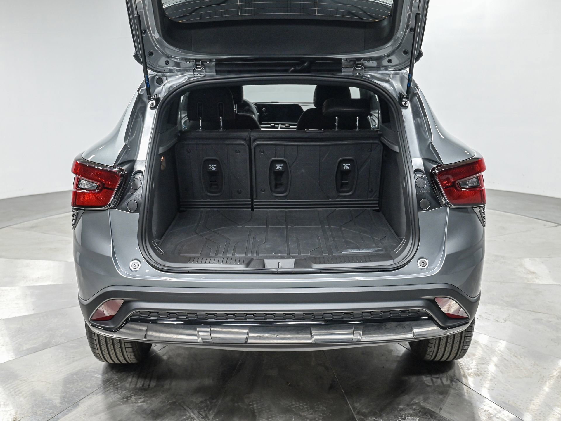 Used 2026 Chevrolet Trax RS FWD image 6