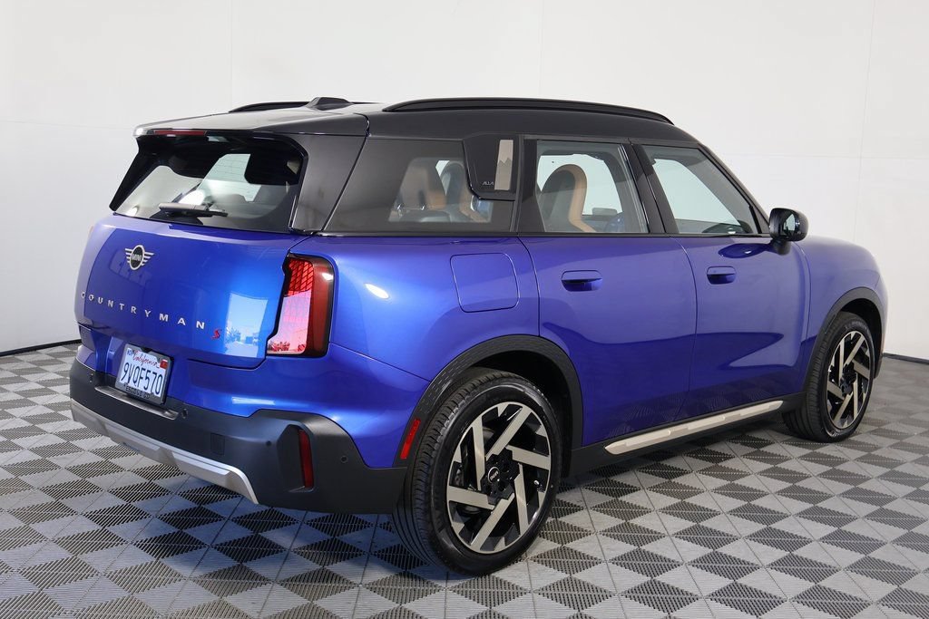 Certified 2025 MINI Cooper Countryman S AWD/4WD image 4