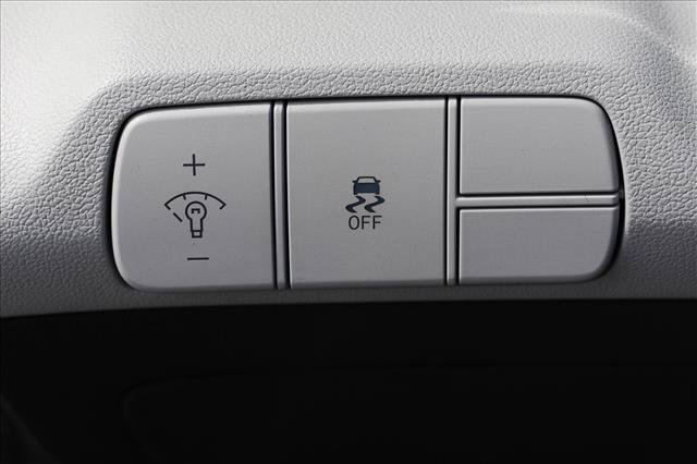 New 2026 Hyundai Elantra Limited FWD image 13