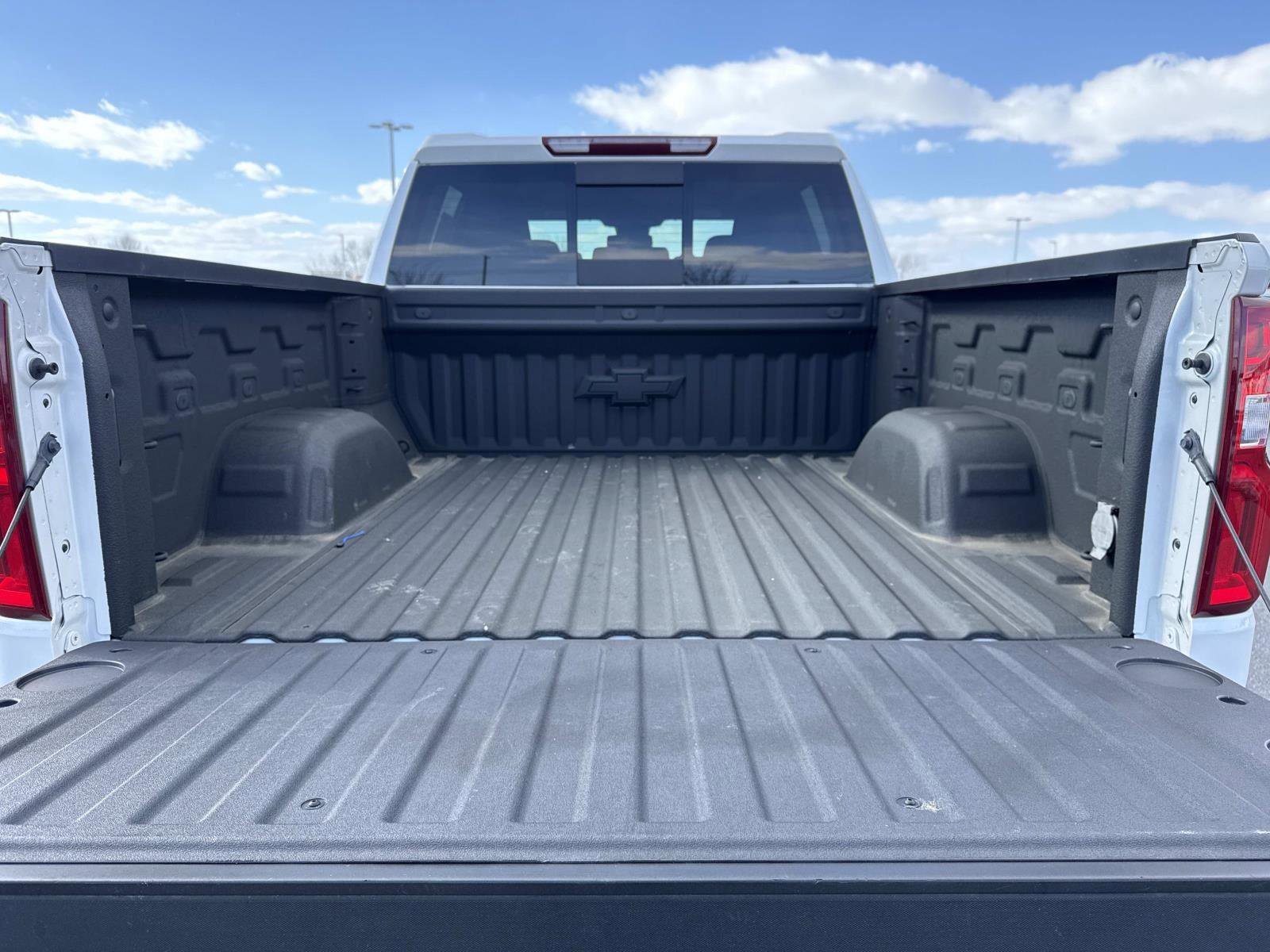 Used 2023 Chevrolet Silverado 1500 LTZ image 20