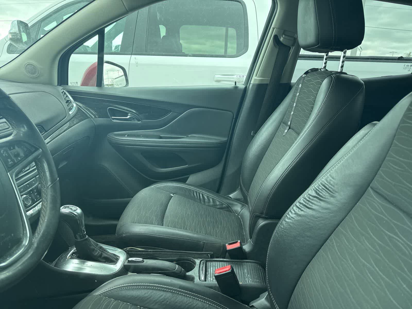 Used 2015 Buick Encore Convenience FWD image 29