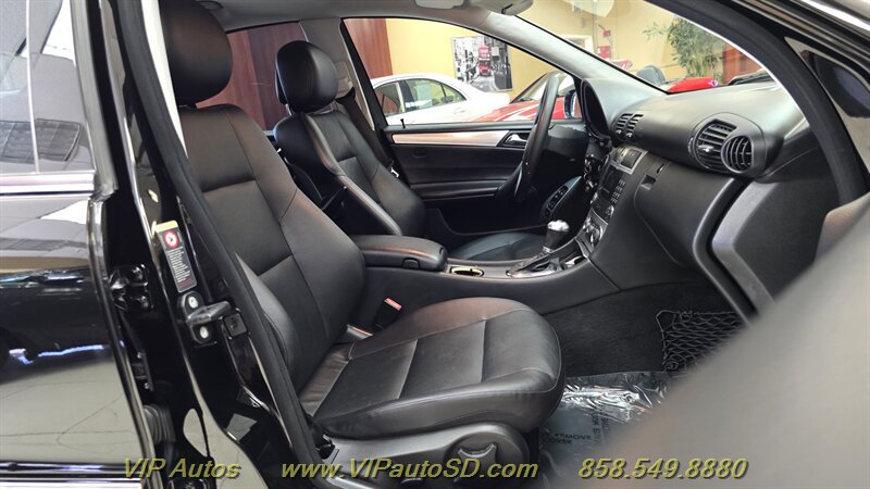 Used 2006 Mercedes-Benz C 230 Sedan image 16