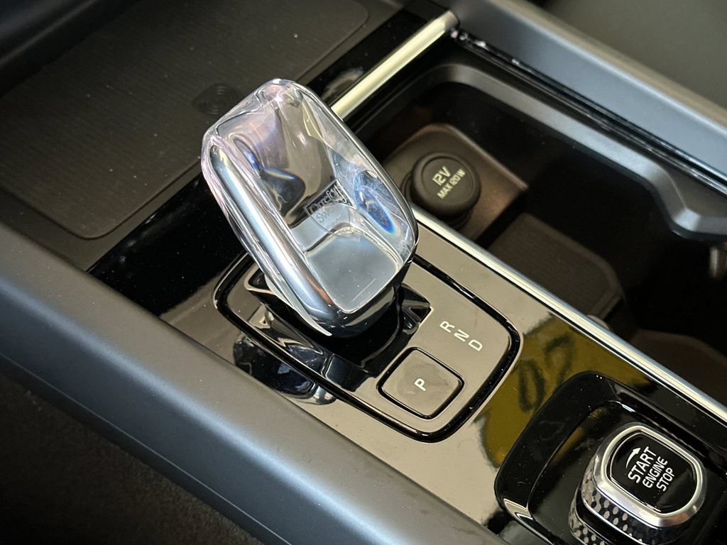 New 2026 Volvo XC60 B5 Plus AWD/4WD image 21
