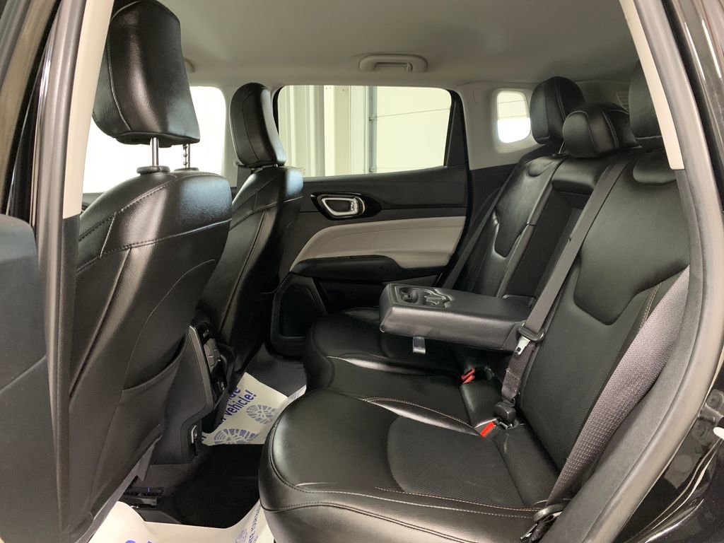 Used 2022 Jeep Compass Limited AWD/4WD image 18