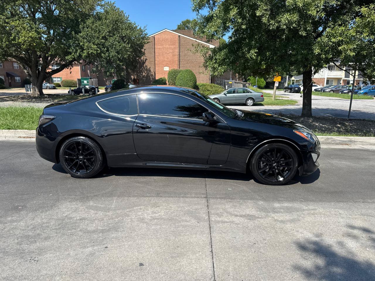 Used 2014 Hyundai Genesis 2.0T RWD image 8