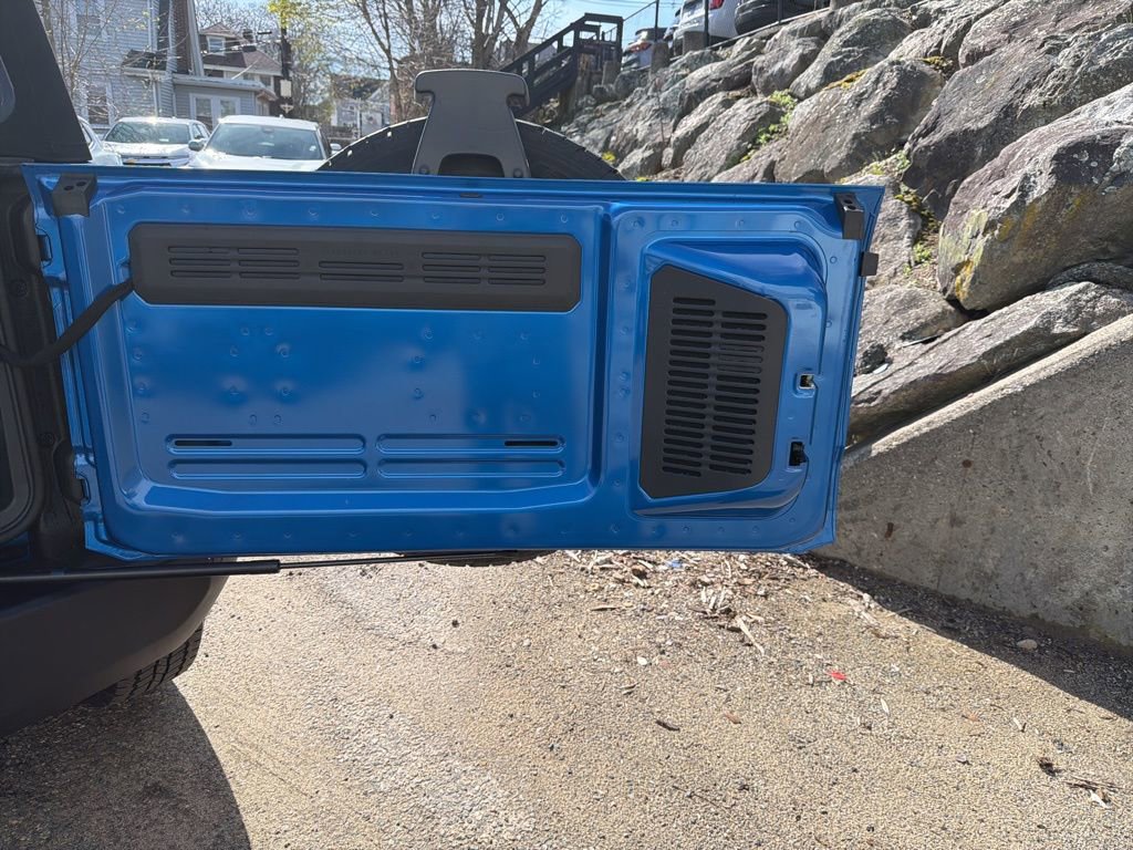 Used 2024 Ford Bronco Outer Banks AWD/4WD image 6
