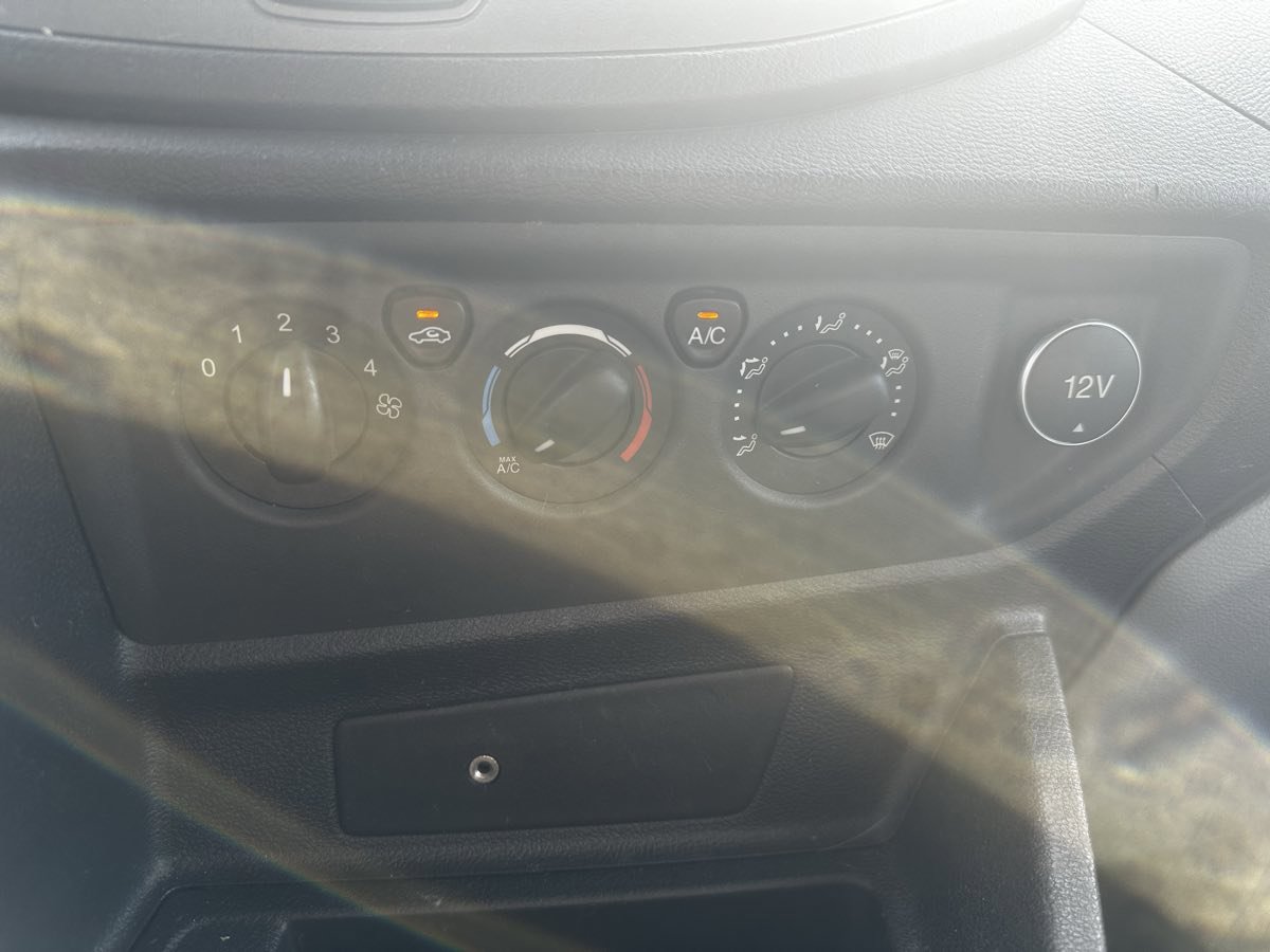 Used 2017 Ford Transit 350 XL image 25