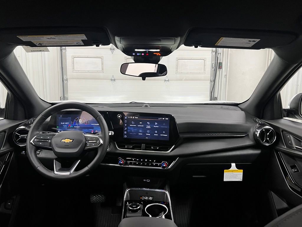 New 2026 Chevrolet Equinox LT w/ Convenience Package II AWD/4WD image 32