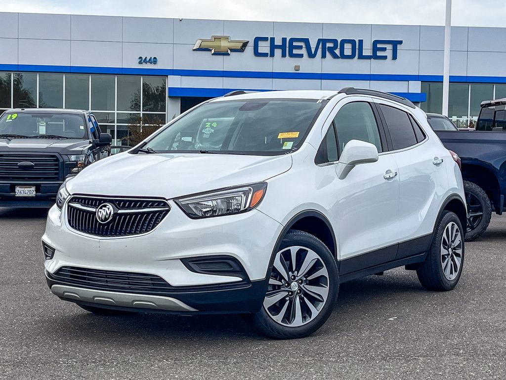 Used 2022 Buick Encore Preferred image 1