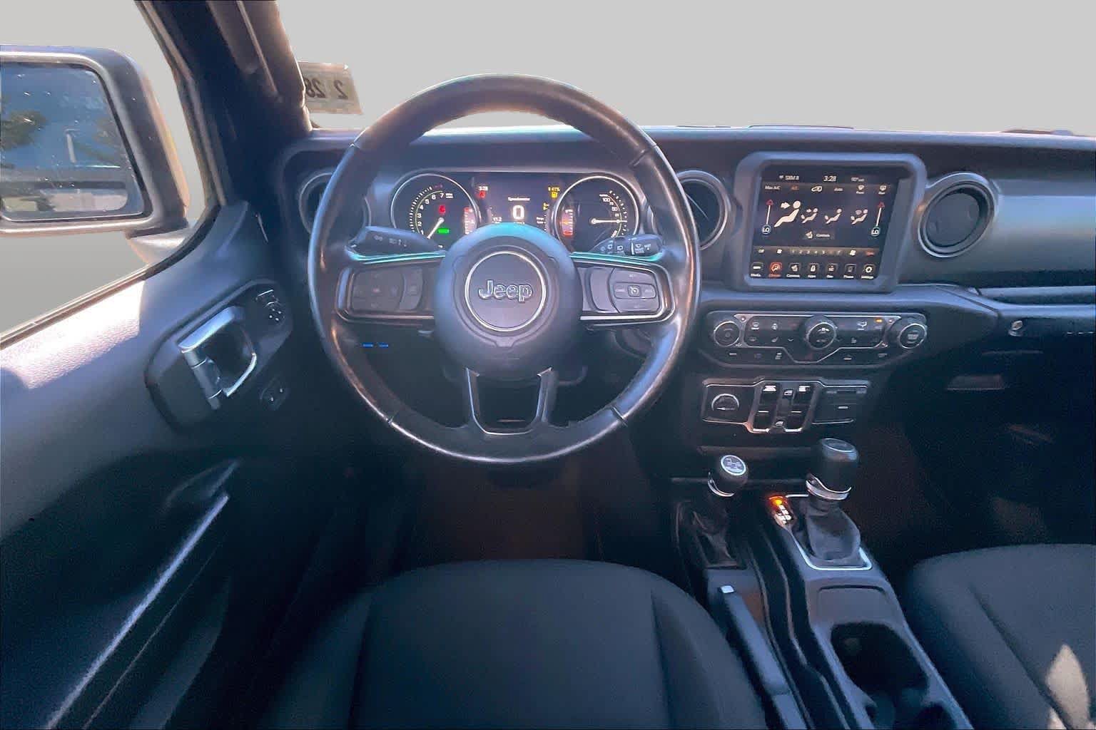Used 2023 Jeep Wrangler Unlimited w/ Sun & Screen Package AWD/4WD image 6