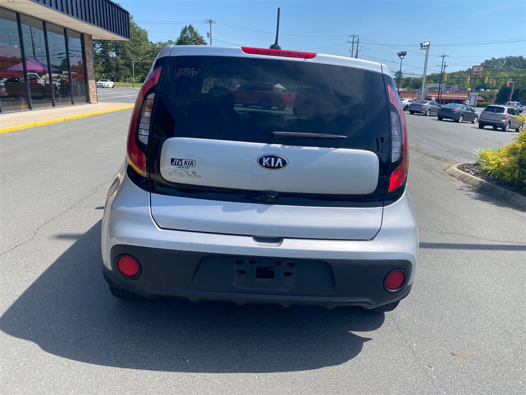 Used 2019 Kia Soul FWD image 8