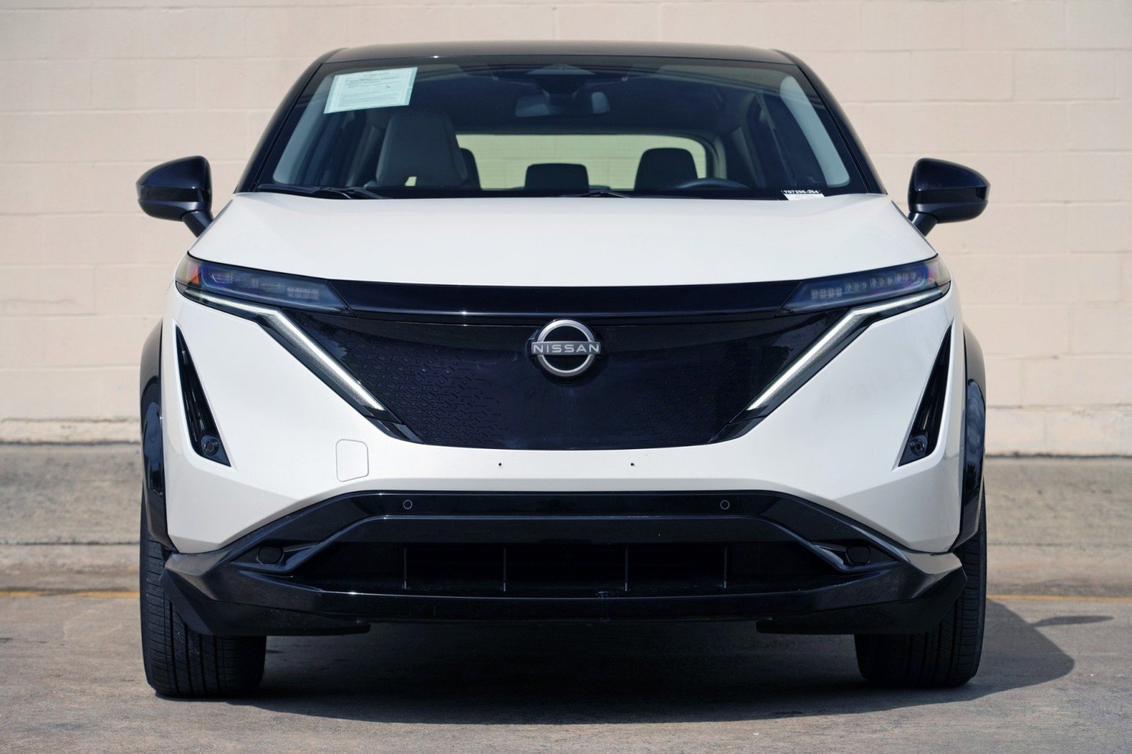 Used 2023 Nissan Ariya AWD image 6