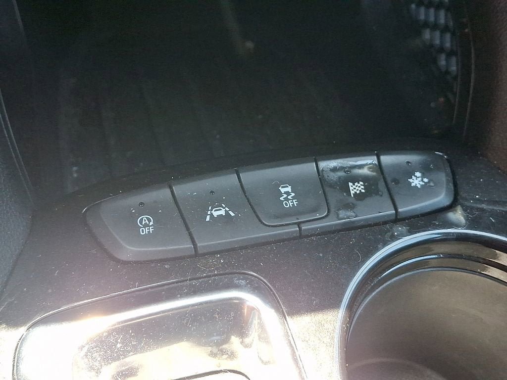 Used 2022 Chevrolet TrailBlazer ACTIV w/ Convenience Package FWD image 26