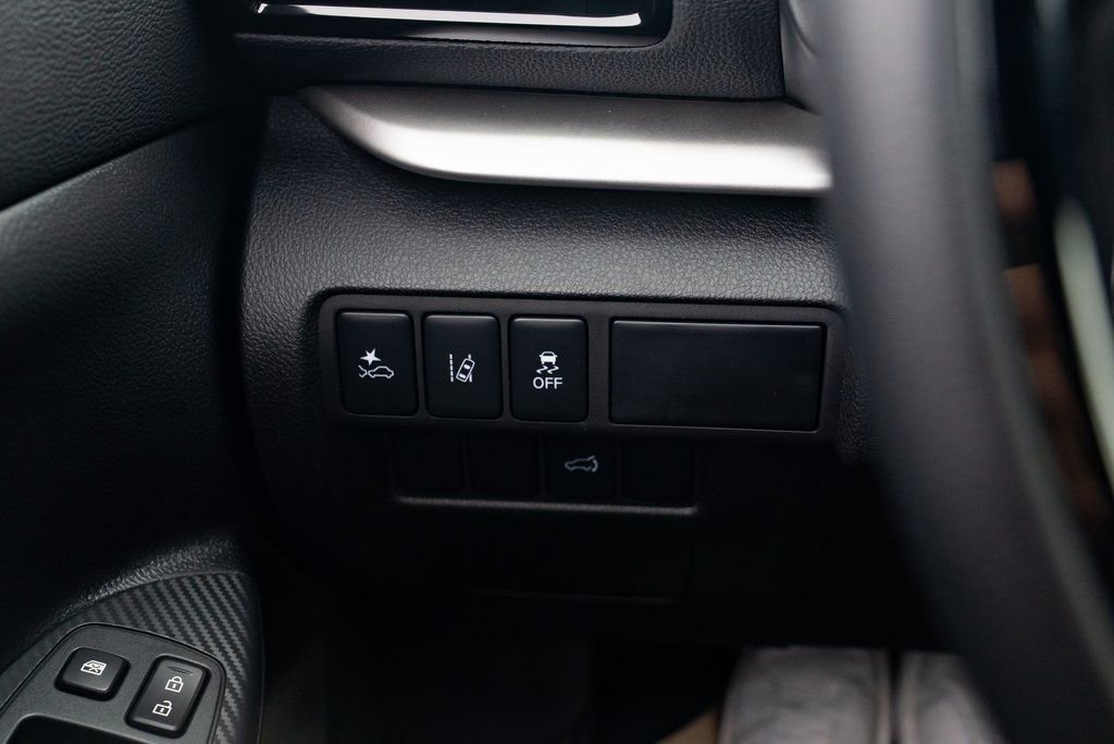 New 2026 Mitsubishi Eclipse Cross SEL image 13