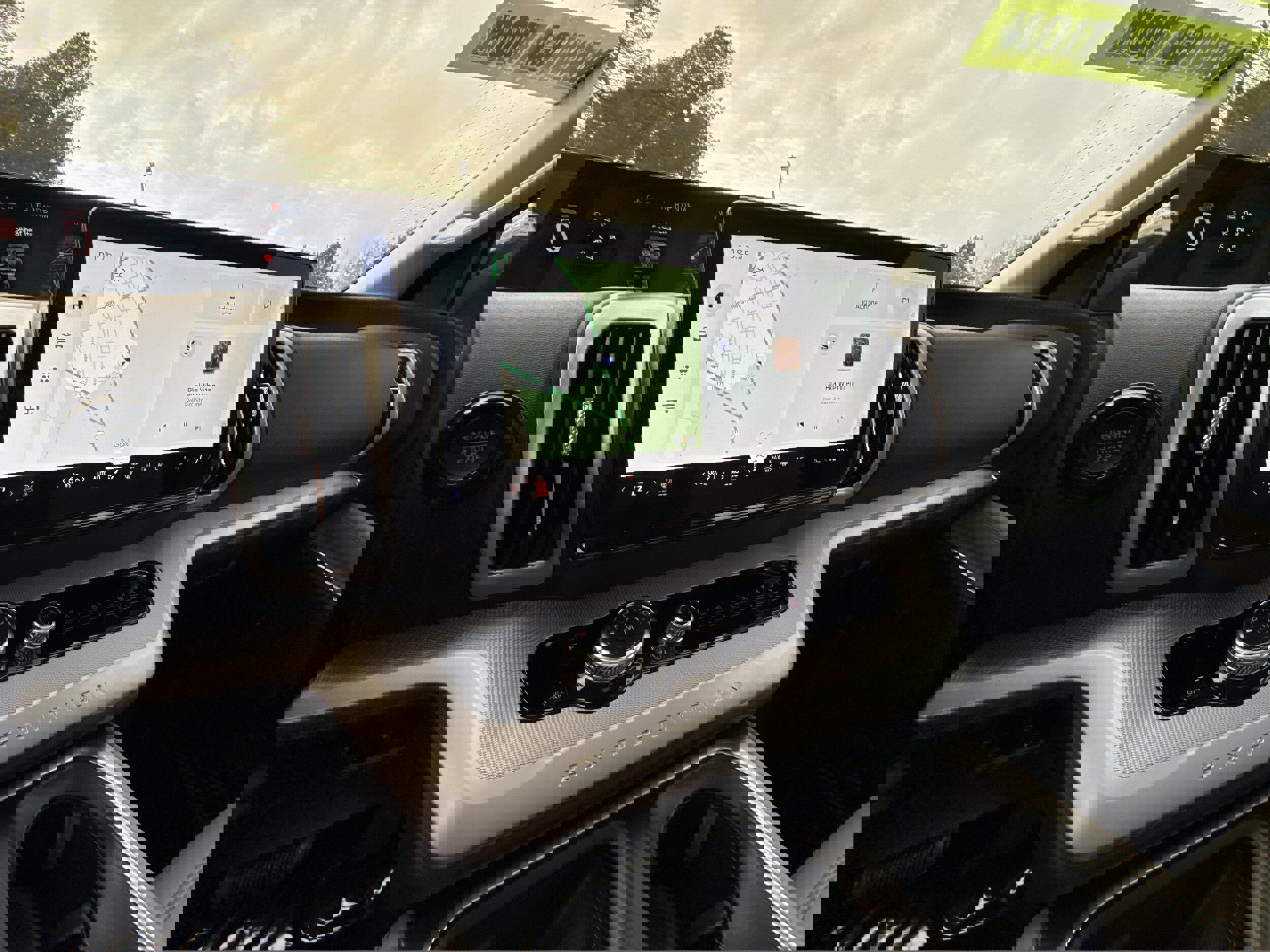 Used 2025 Ford Expedition Active image 16