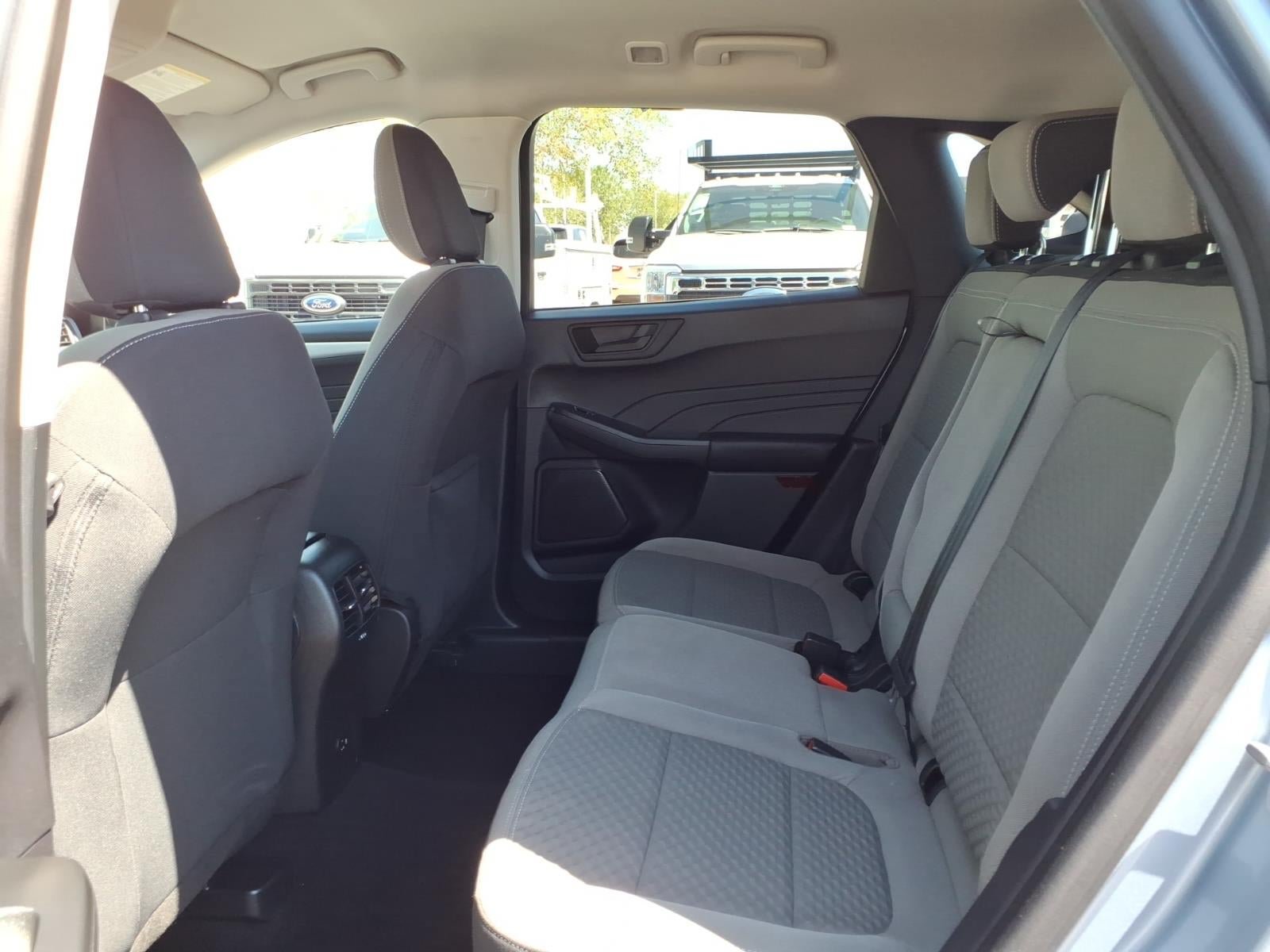 Used 2022 Ford Escape SE w/ Convenience Package FWD image 17