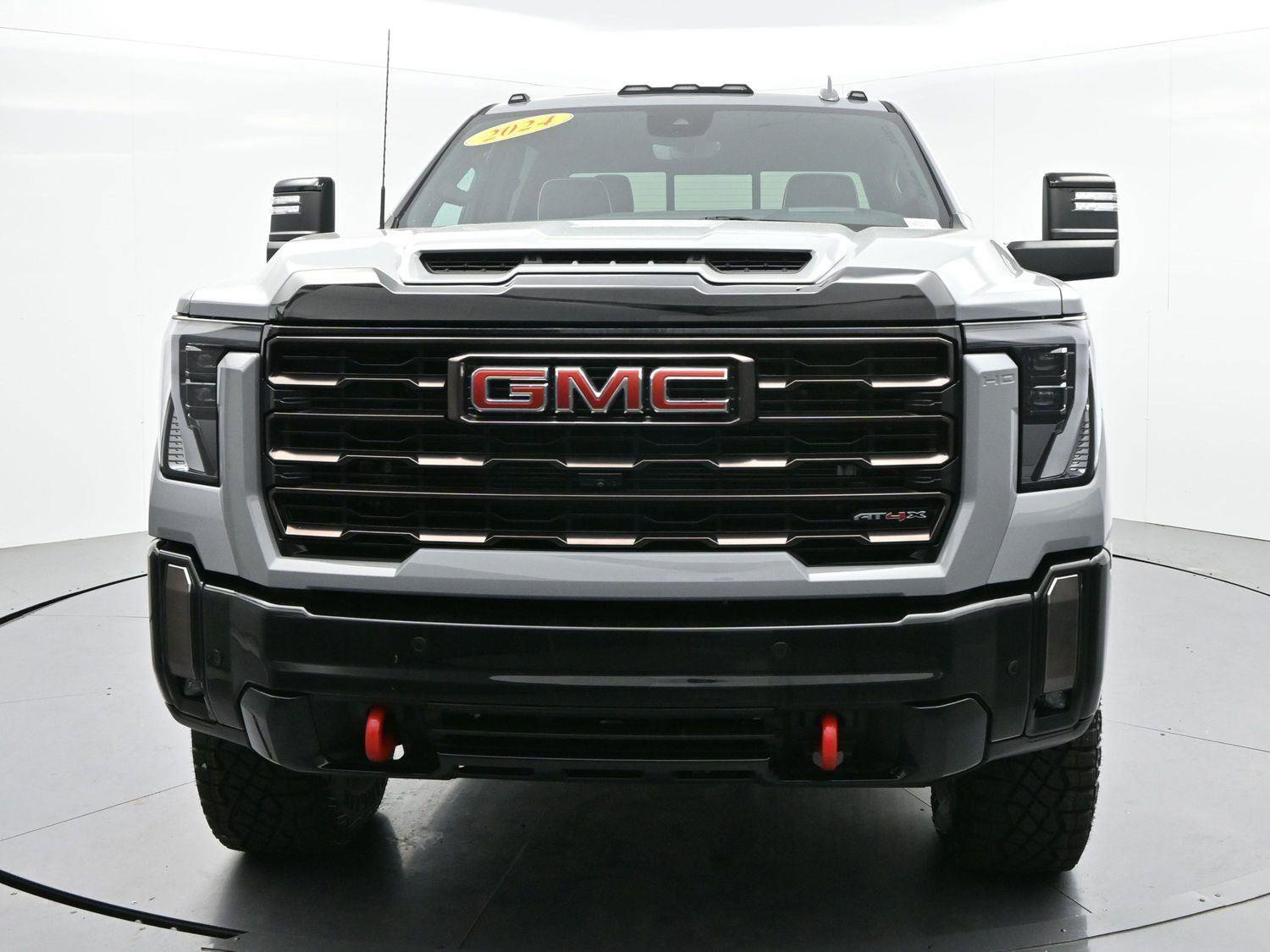 Used 2024 GMC Sierra 2500 AT4X AWD/4WD image 2