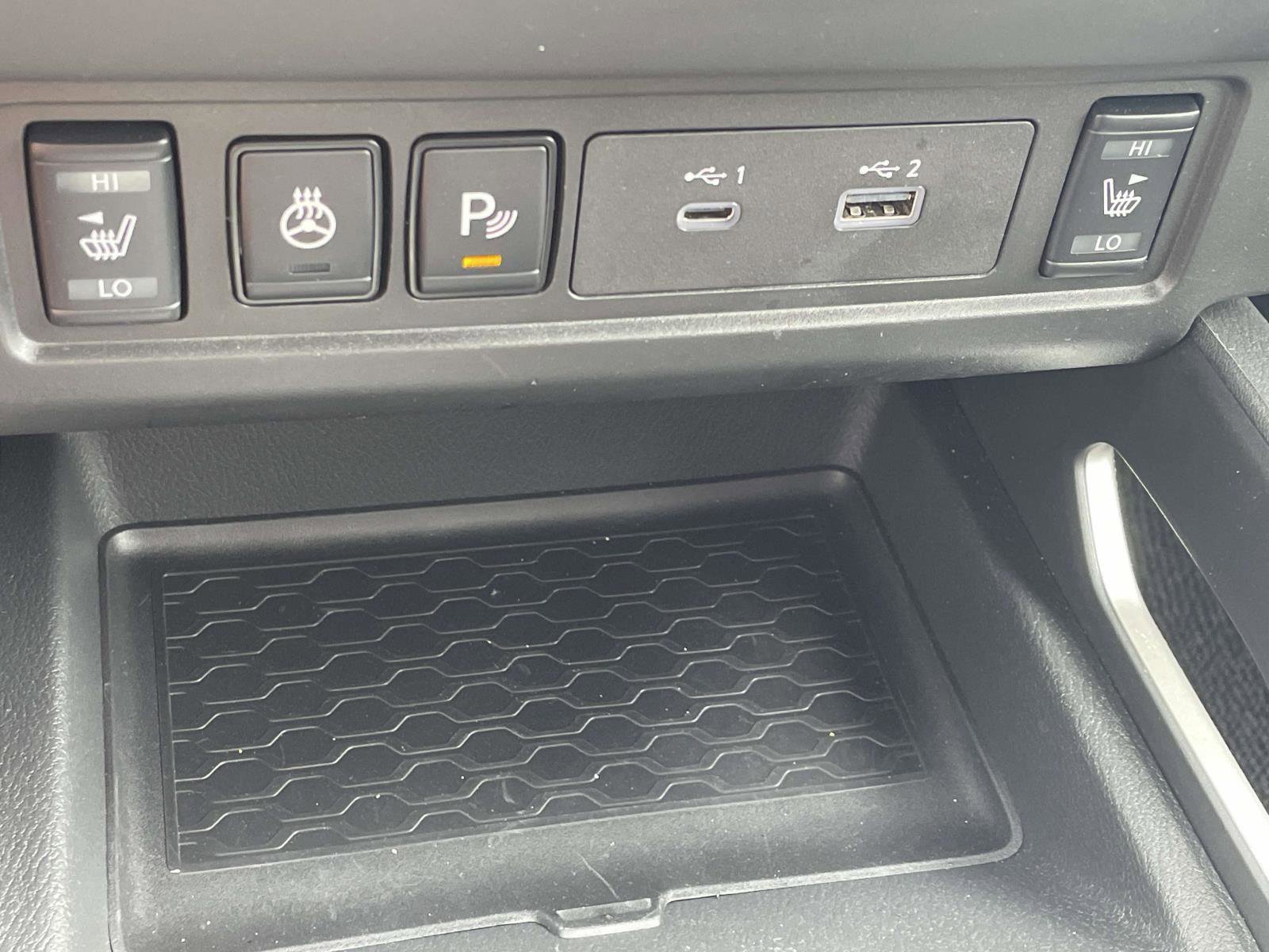 Used 2024 Nissan Frontier SV w/ SV Convenience Package image 17