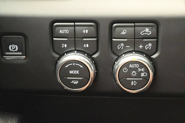 Used 2026 GMC Sierra 2500 AT4X AWD/4WD image 10