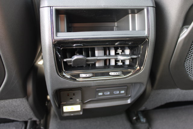 New 2027 Jeep Grand Cherokee Limited w/ Limited Altitude Package AWD/4WD image 36