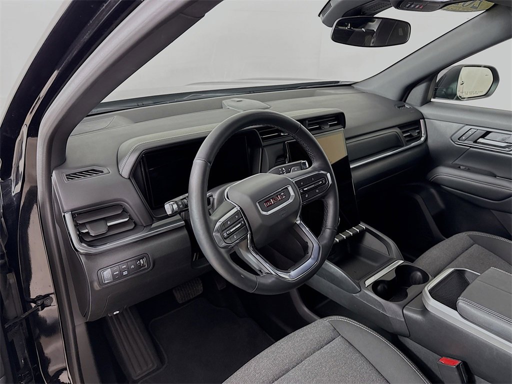 Used 2025 GMC Terrain Elevation image 18