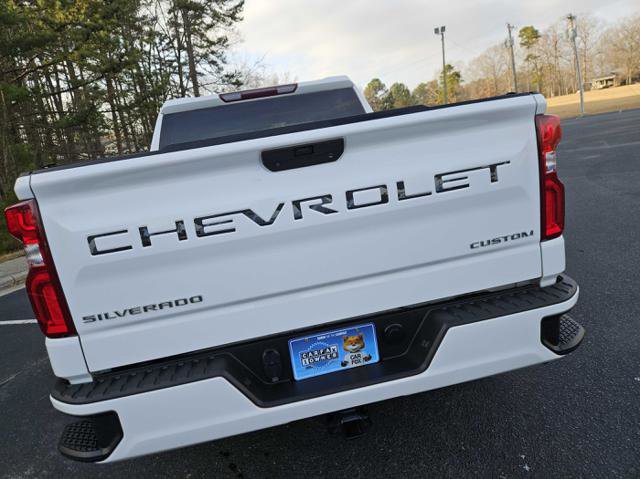 Used 2020 Chevrolet Silverado 1500 Custom w/ Custom Value Package image 4