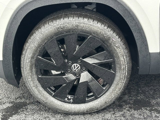 New 2026 Volkswagen Atlas SE image 10