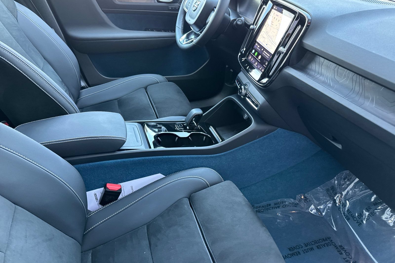 Used 2023 Volvo XC40 Recharge Ultimate w/ Protection Package Premier AWD/4WD image 17