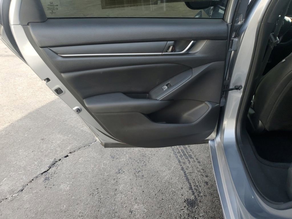 Used 2020 Honda Accord Sport image 25