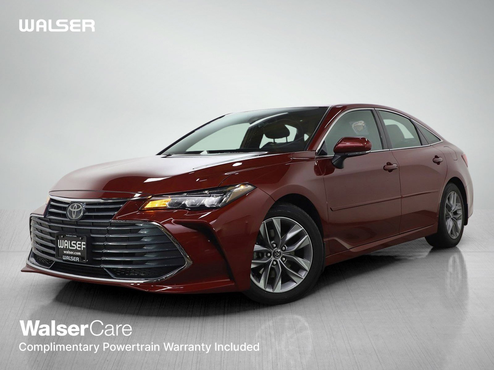 Used 2020 Toyota Avalon XLE FWD image 1