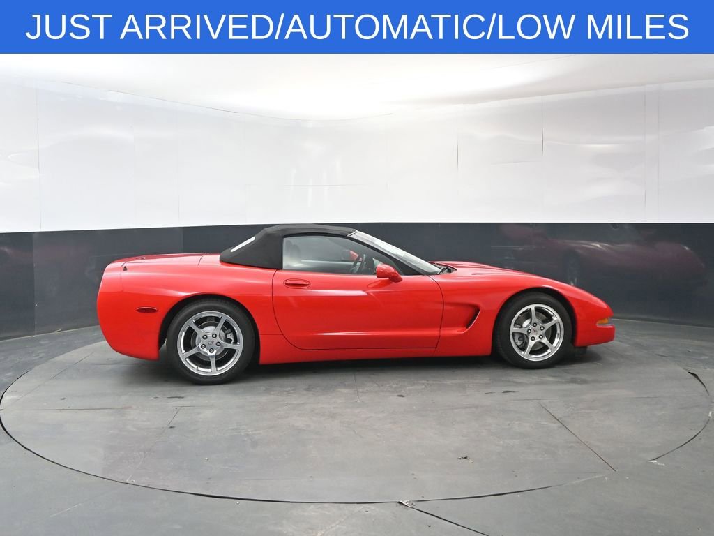 Used 2004 Chevrolet Corvette Convertible w/ Preferred Equipment Group RWD image 6